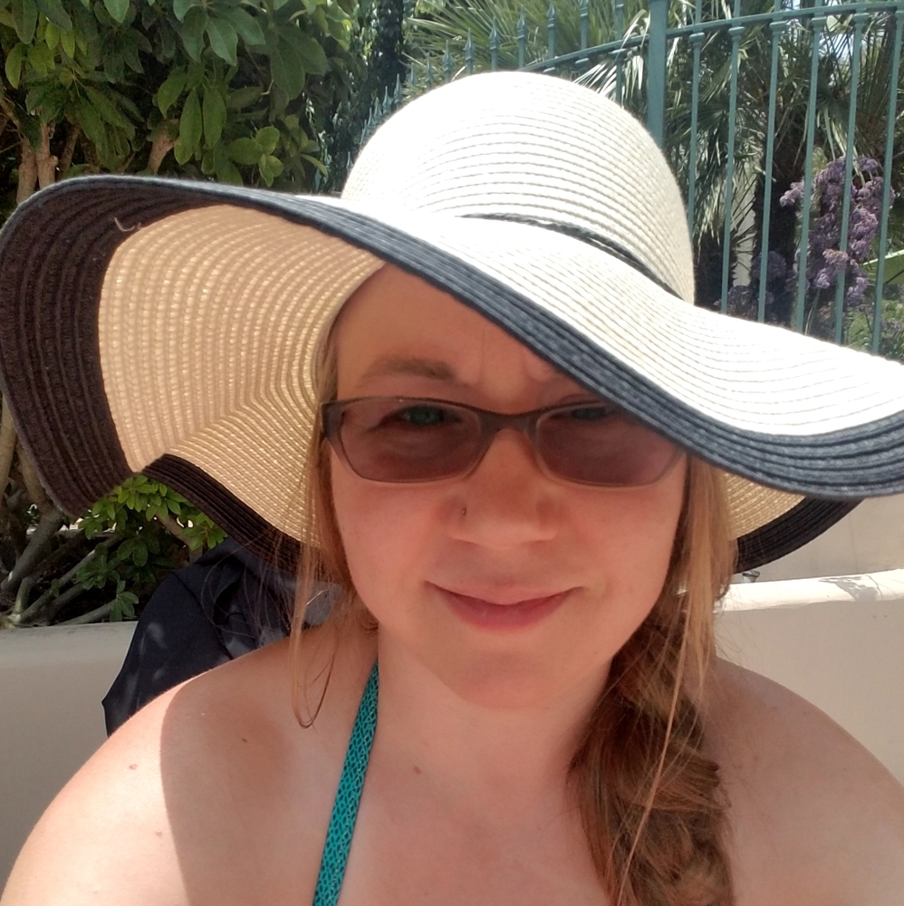 Meet your Posher, Kat